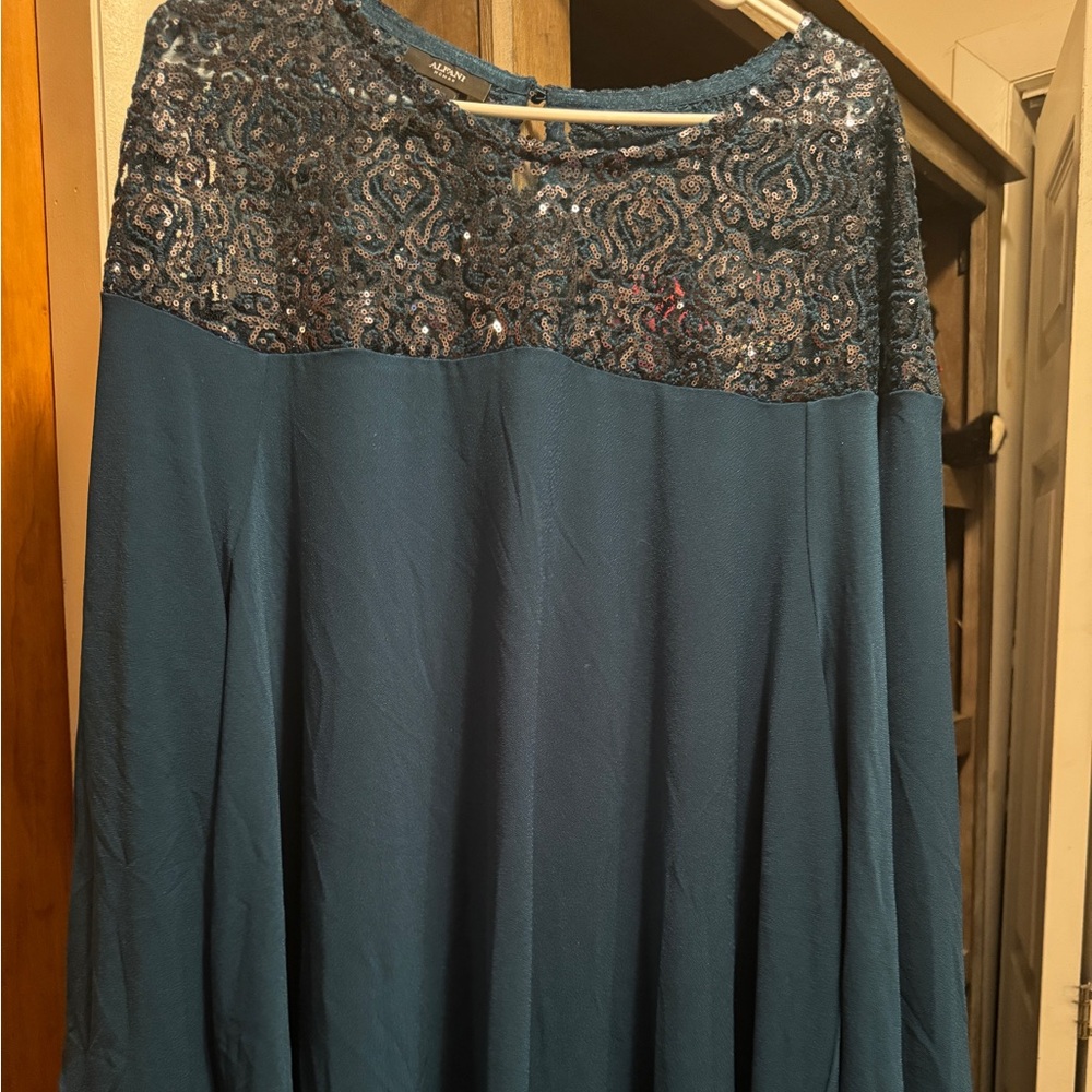 Size 3x blouse.